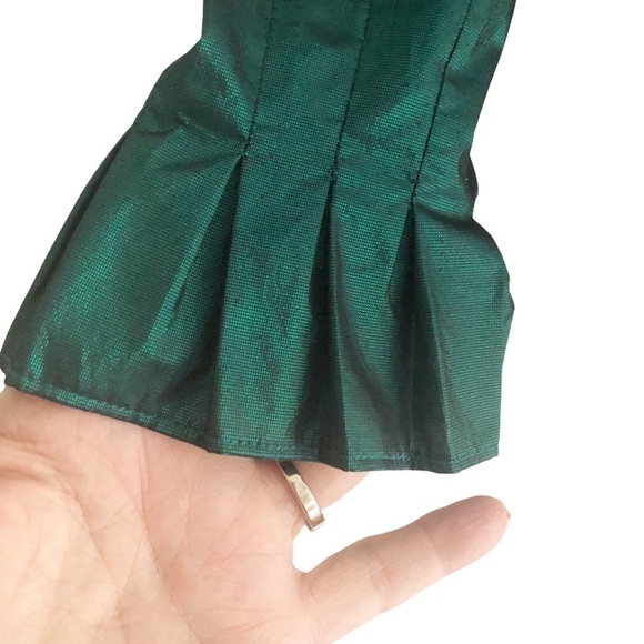 Worth Wintergreen Satiny Shiny Ruffled Blouse 2 - Picture 2 of 7